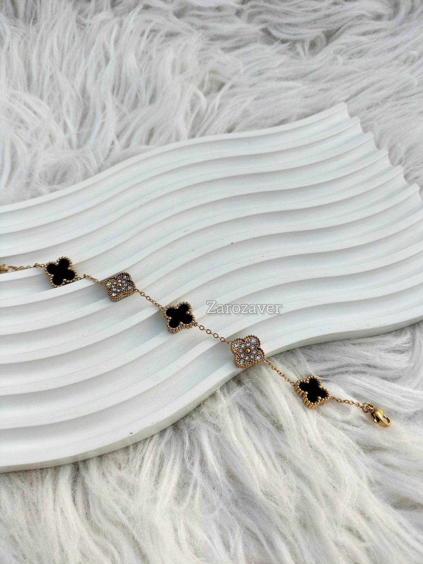 Glitzy Clover Bracelet