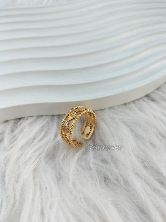 Medusa Ring
