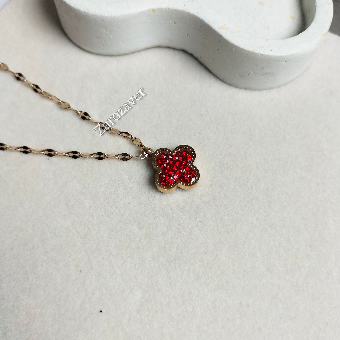 Bling Clover Pendent