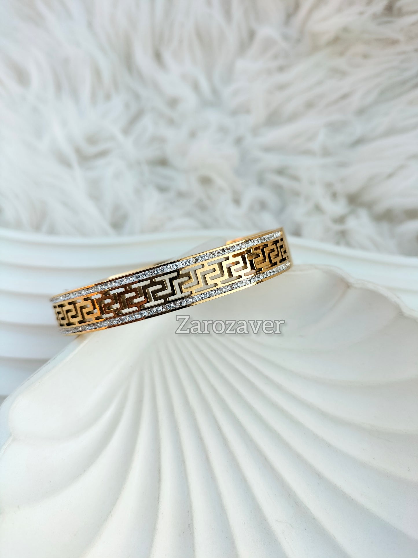 Vanya Bangle