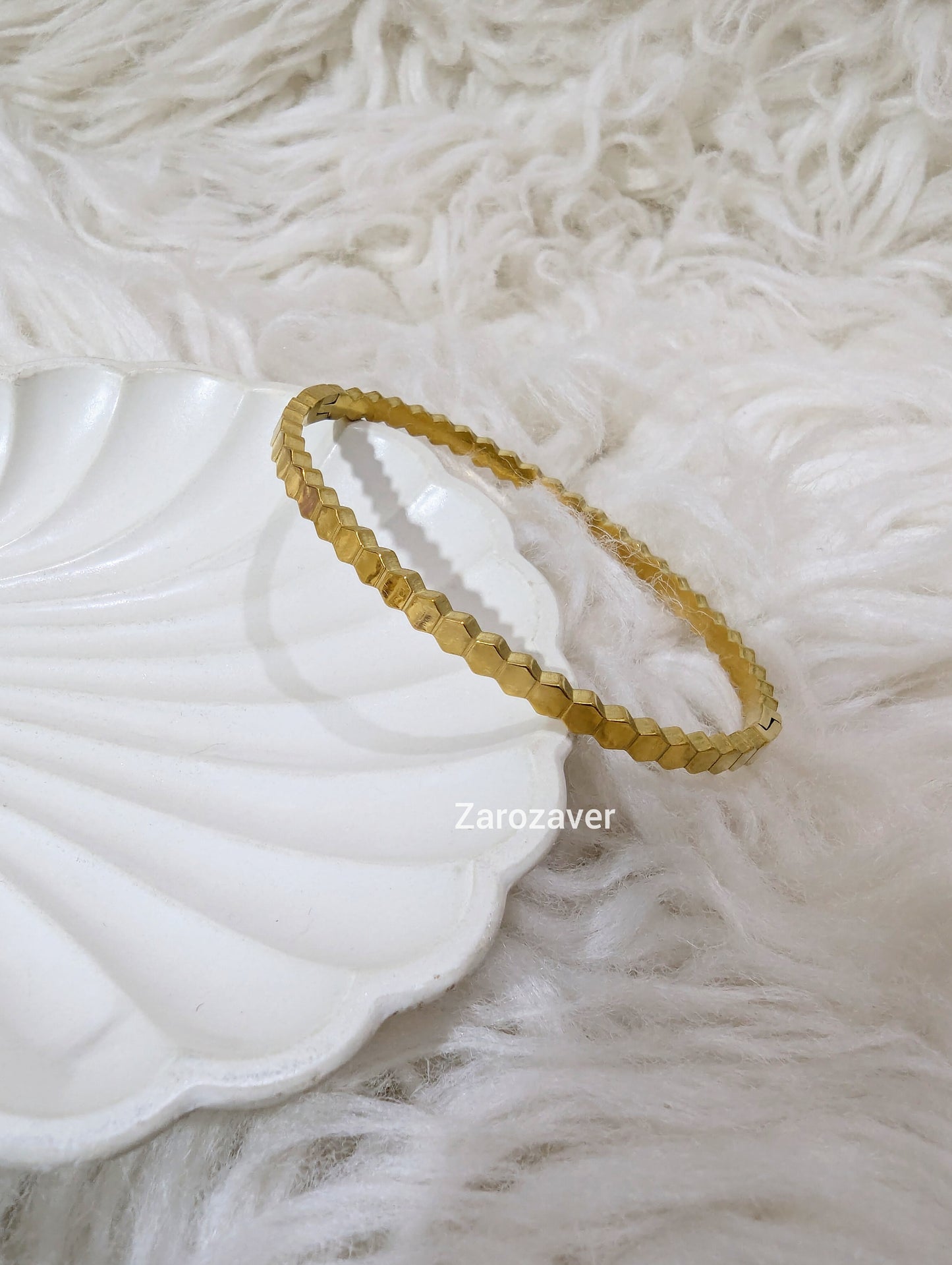 Tina Bangle
