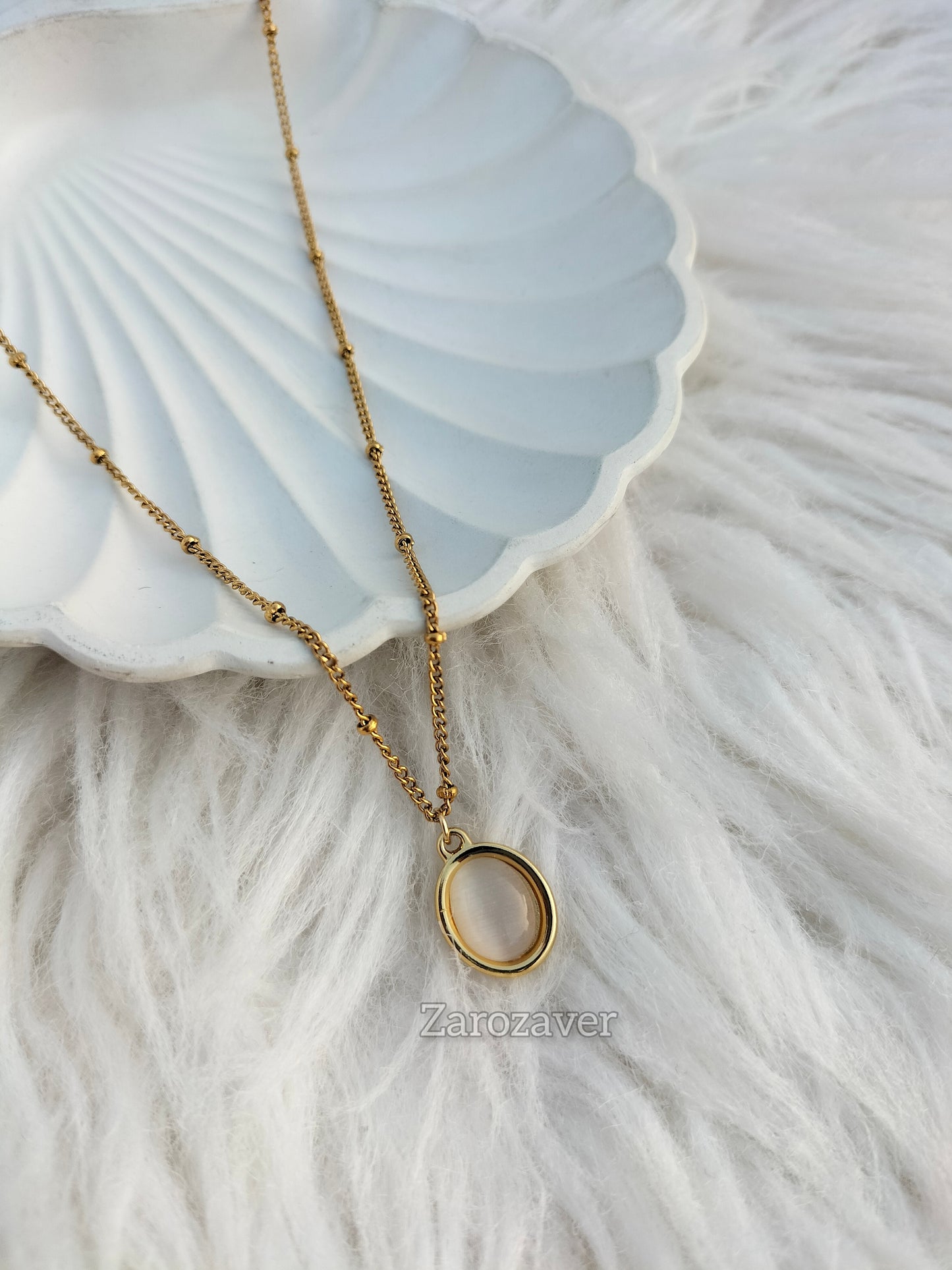 Luna Necklace (White)