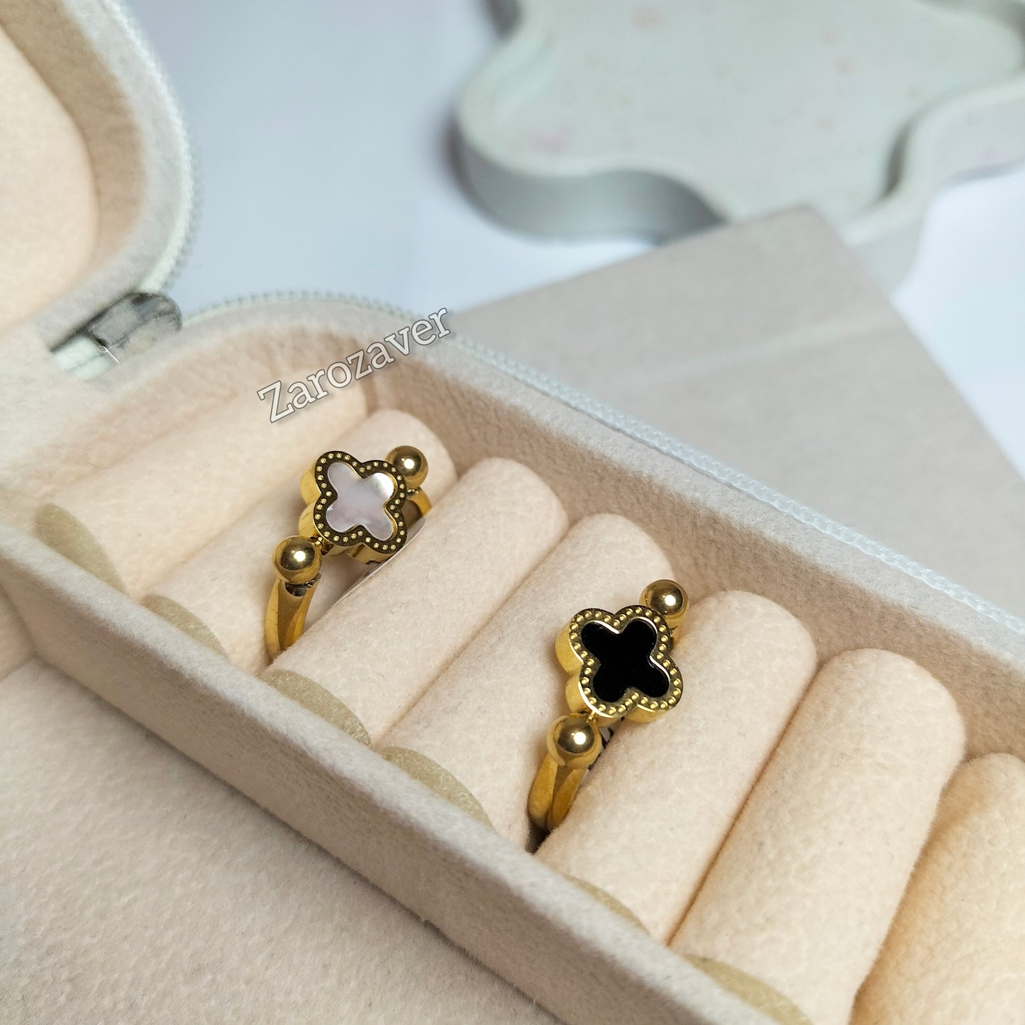 Dual Face Clover Ring