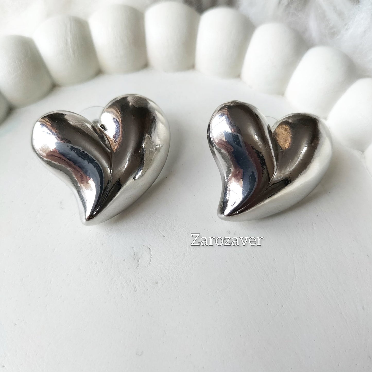 Heart Studs (Silver)