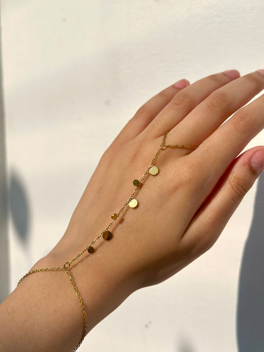 Nefrah Hand Chain