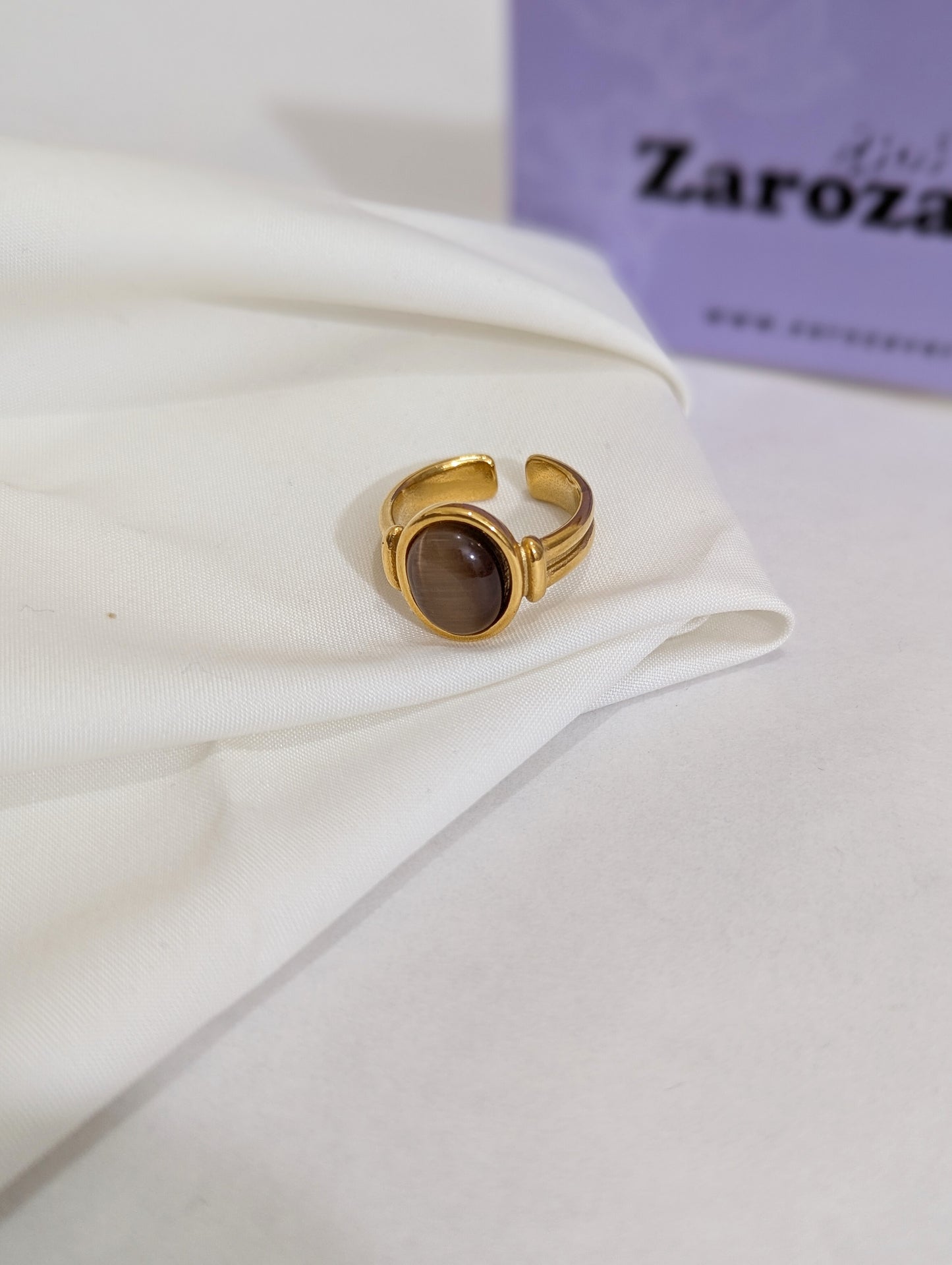Brown Ring