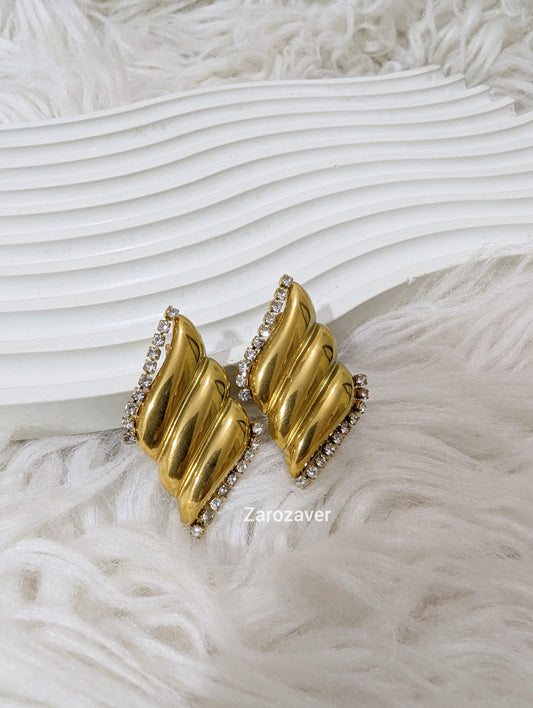 Sira Earring( Studed)