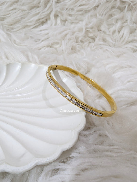 Oliver Bangle