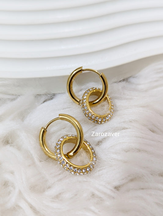 Delilah Hoops