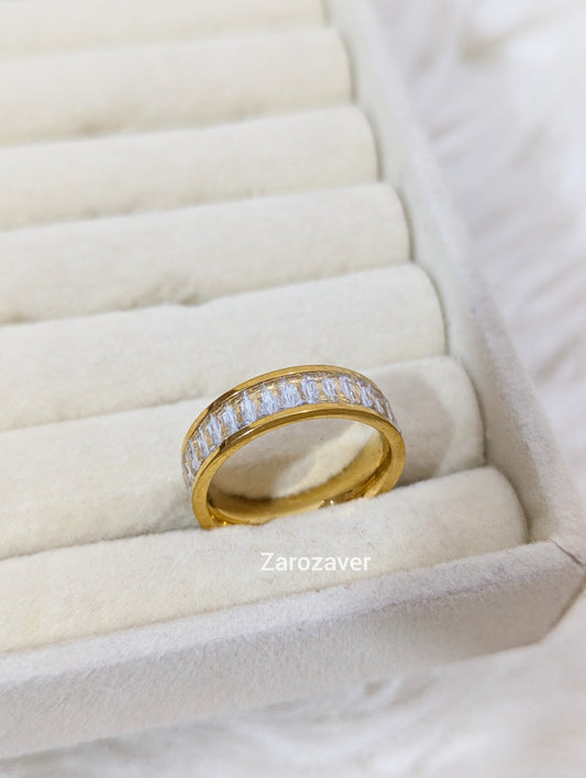 Crystal ring
