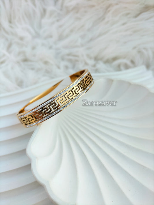 Vanya Bangle