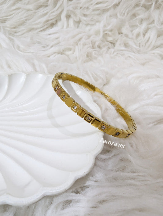 Mona bangle