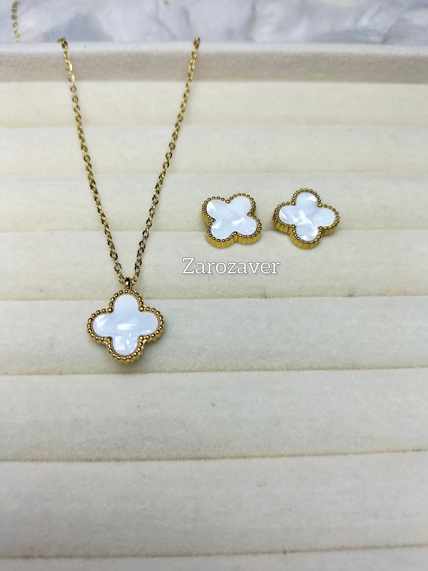 White clover set