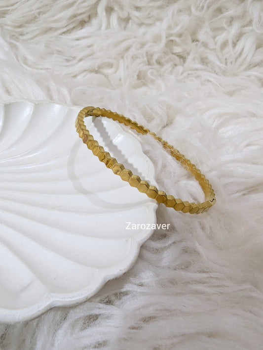 Tina Bangle